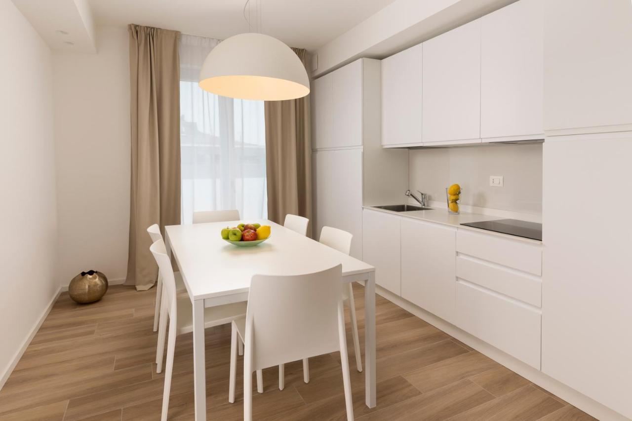 The Palm Riccione Aparthotel Eksteriør bilde