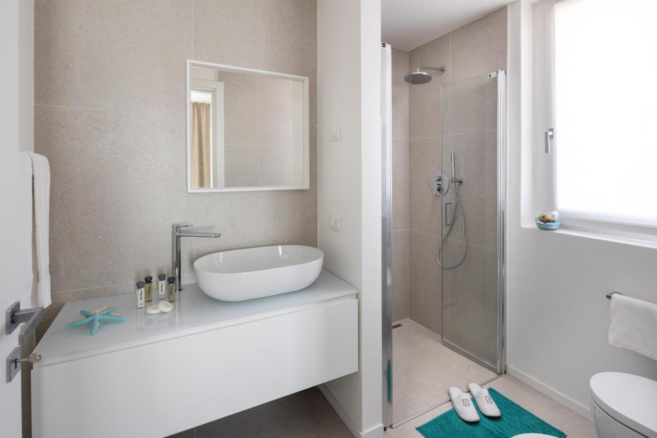 The Palm Riccione Aparthotel Eksteriør bilde